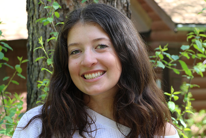 Zoe Halax